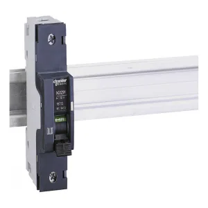 Автоматический выключатель Schneider Electric Acti9 1P 10А (C) 36кА (ШНАЙДЕР) Автоматический выключатель Schneider Electric Acti9 1P 10А (C) 36кА (ШНАЙДЕР)
