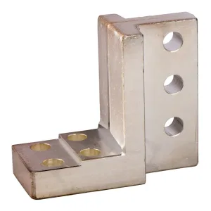 Schneider Electric 31302 - пластина-переходник для вертикального присоединения INV630B-1600, 4P (ШНАЙДЕР) Schneider Electric 31302 - пластина-переходник для вертикального присоединения INV630B-1600, 4P (ШНАЙДЕР)