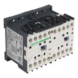Реверсивный контактор Schneider Electric TeSys LC2K 3P 6А 400/24В AC 2.2кВт (ШНАЙДЕР) Реверсивный контактор Schneider Electric TeSys LC2K 3P 6А 400/24В AC 2.2кВт (ШНАЙДЕР)